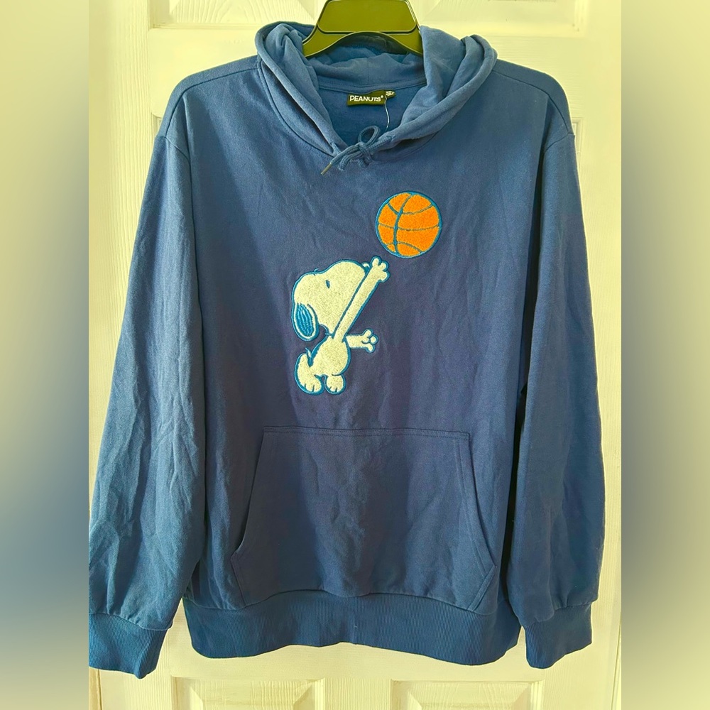 Peanuts Navy Crewneck Hoodie with Snoopy Basketball Patch